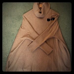 Calvin Klein beige Cape